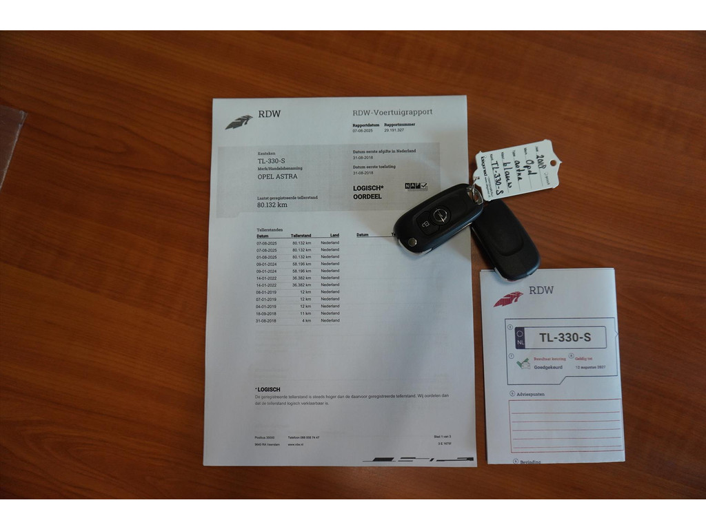 46880075-38.jpg
