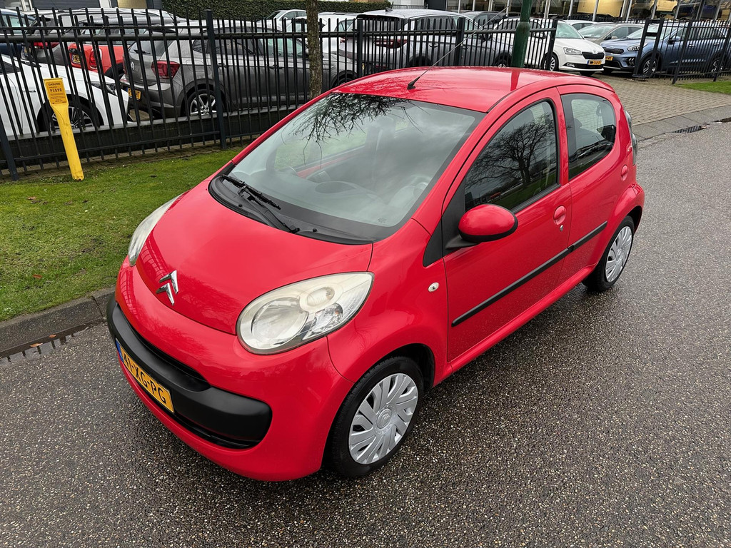 47159600-2.jpg