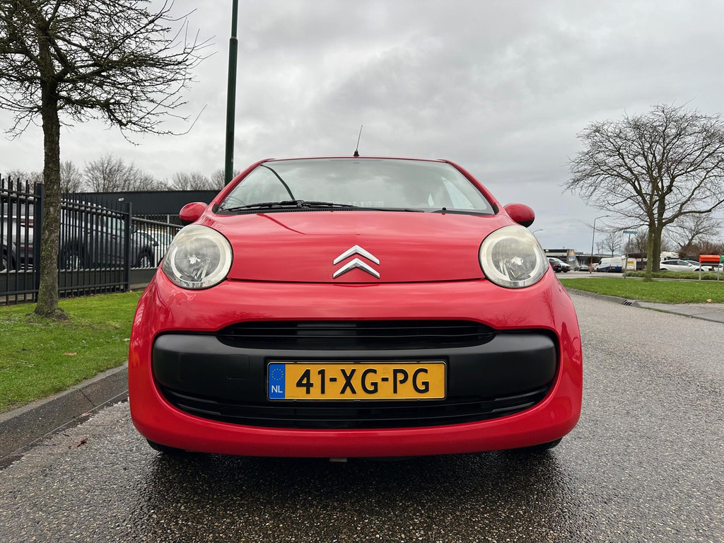 47159600-6.jpg