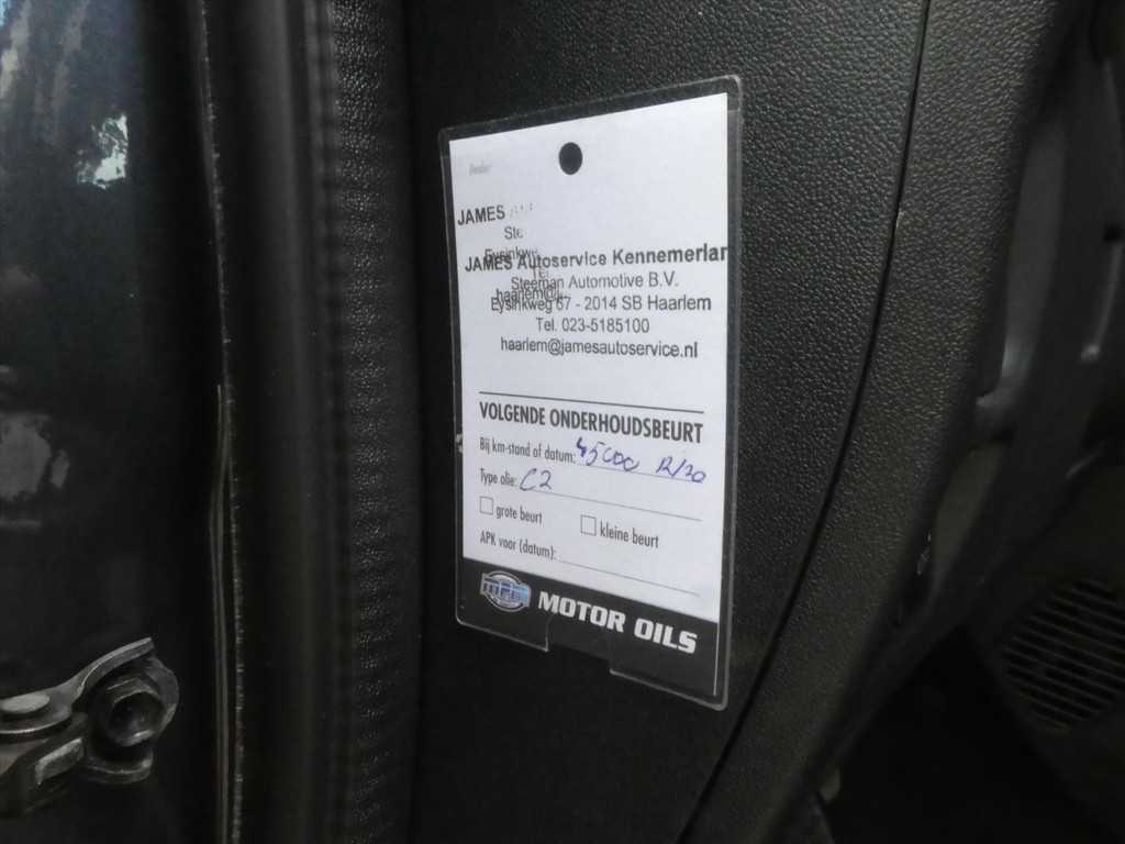 47300146-13.jpg