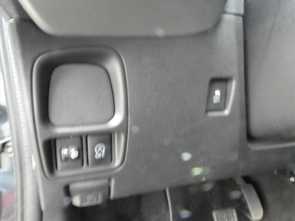 47300146-14.jpg