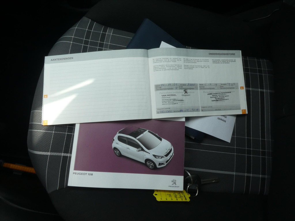 47300146-38.jpg