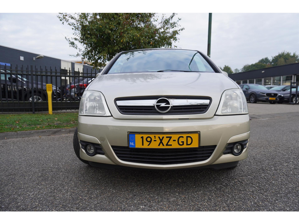 47913630-44.jpg