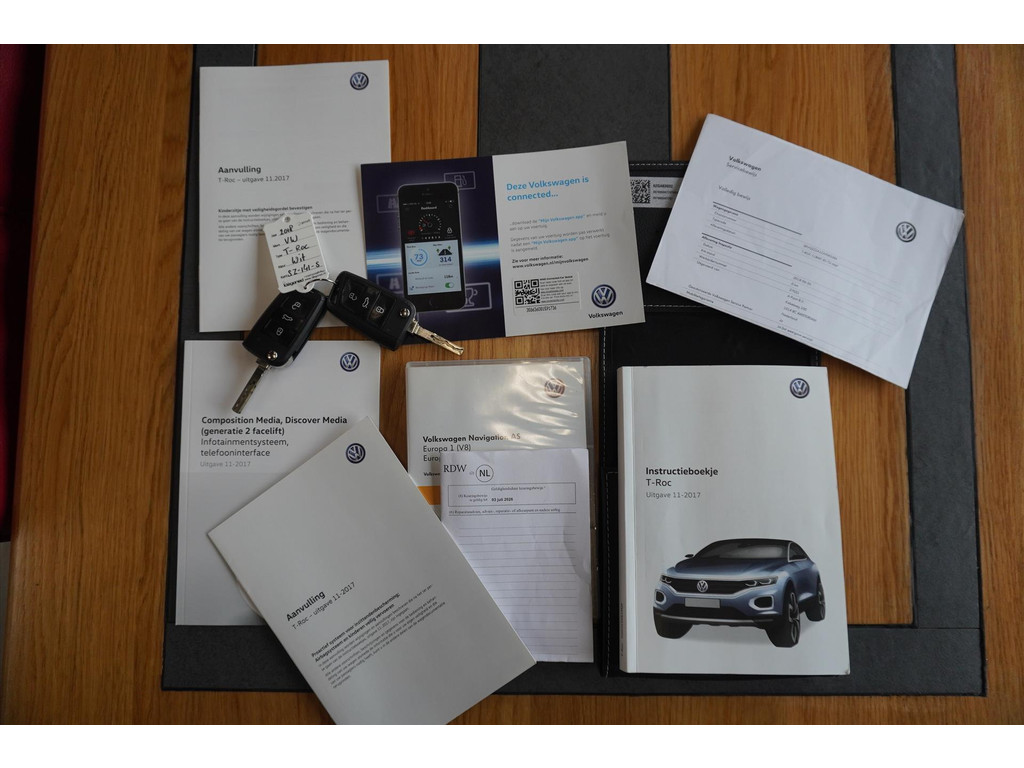 48611260-39.jpg