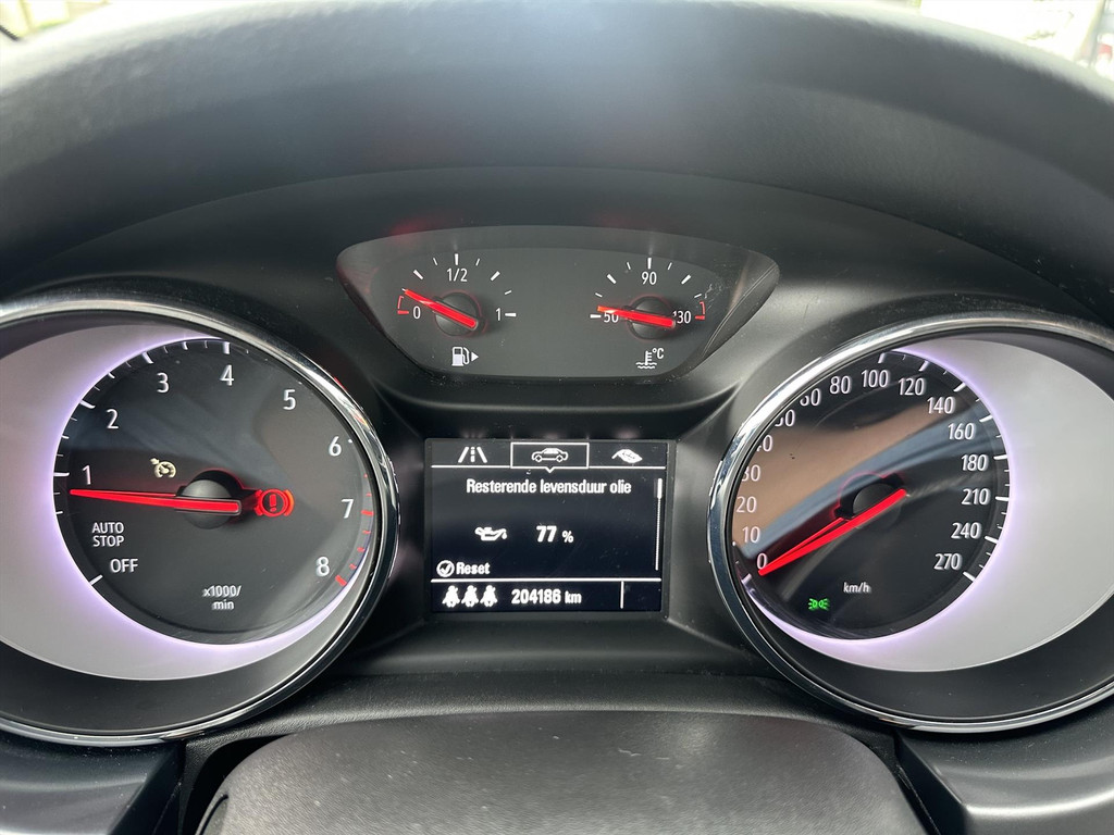 53681944-35.jpg