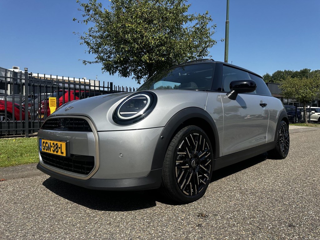 54510370
