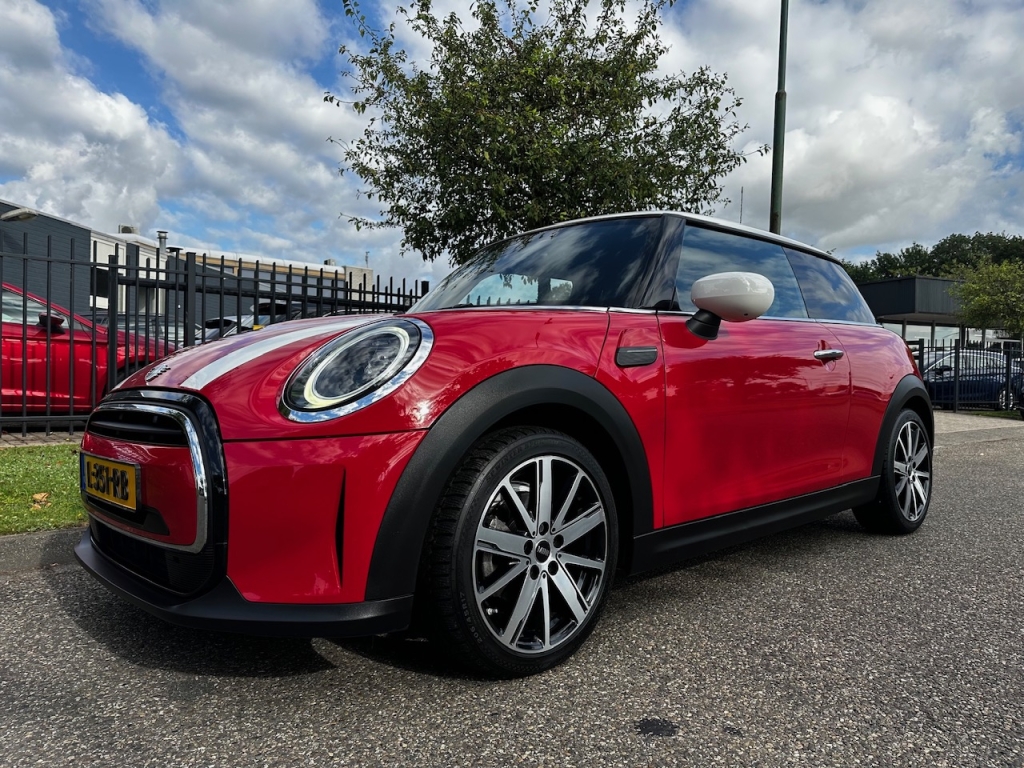 54633302
