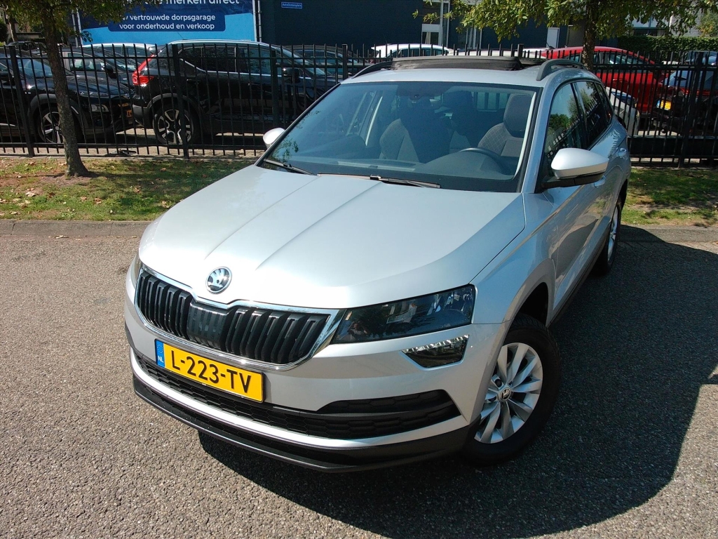 56156389-21.jpg