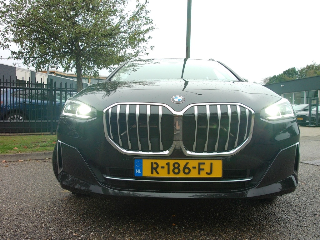 56462919-42.jpg