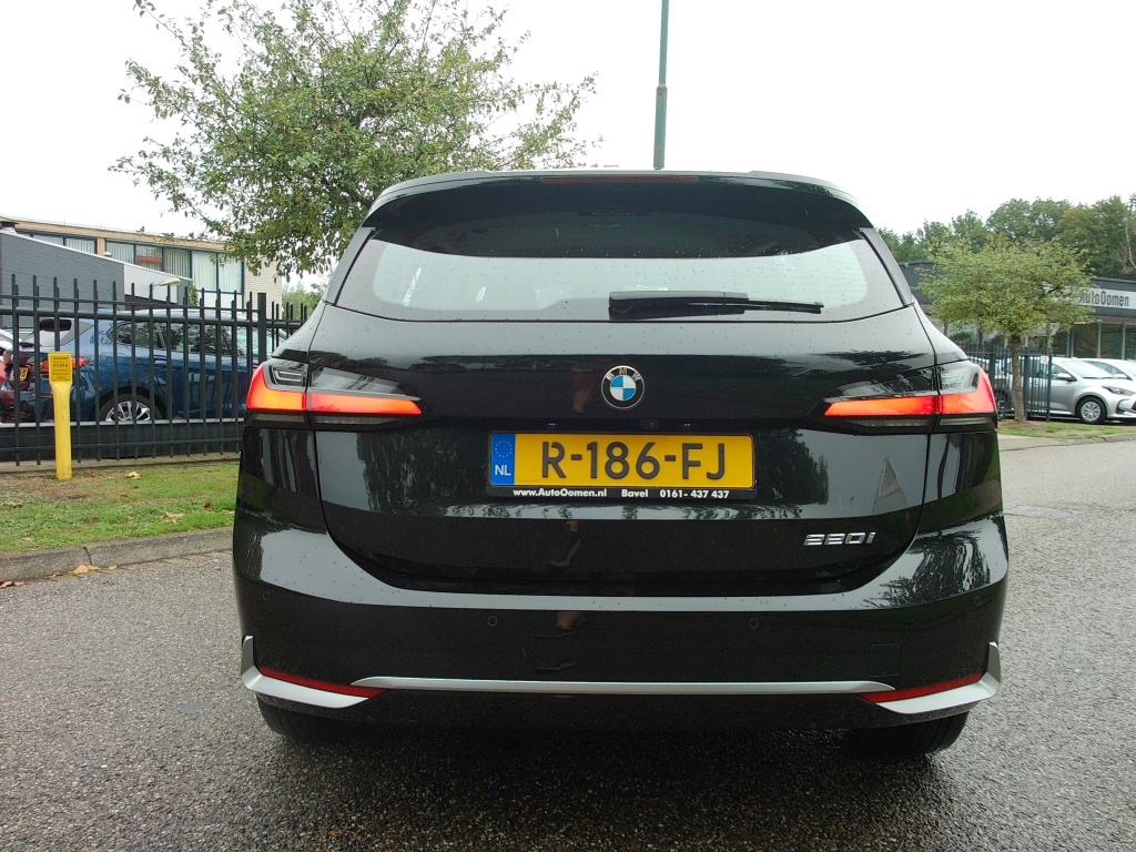 56462919-45.jpg