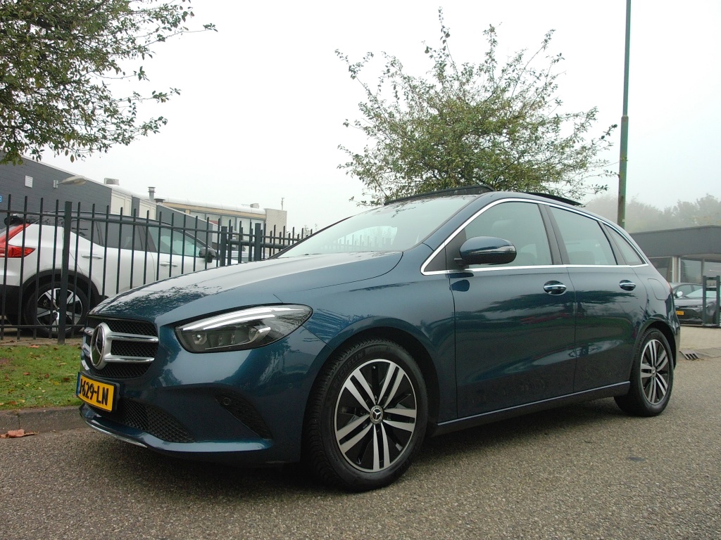 57195123